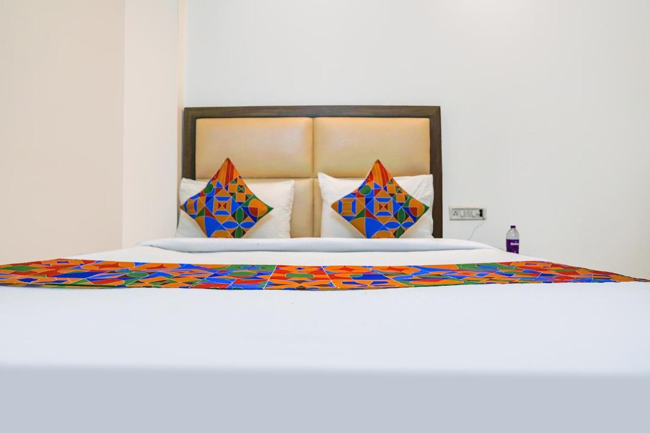 Fabhotel Jpm The Grand Bella - Nr Nehru Place Market 뉴델리 외부 사진