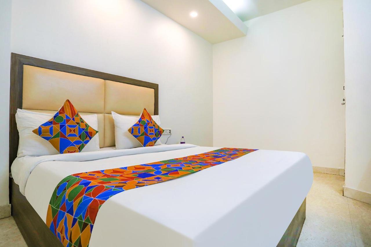 Fabhotel Jpm The Grand Bella - Nr Nehru Place Market 뉴델리 외부 사진