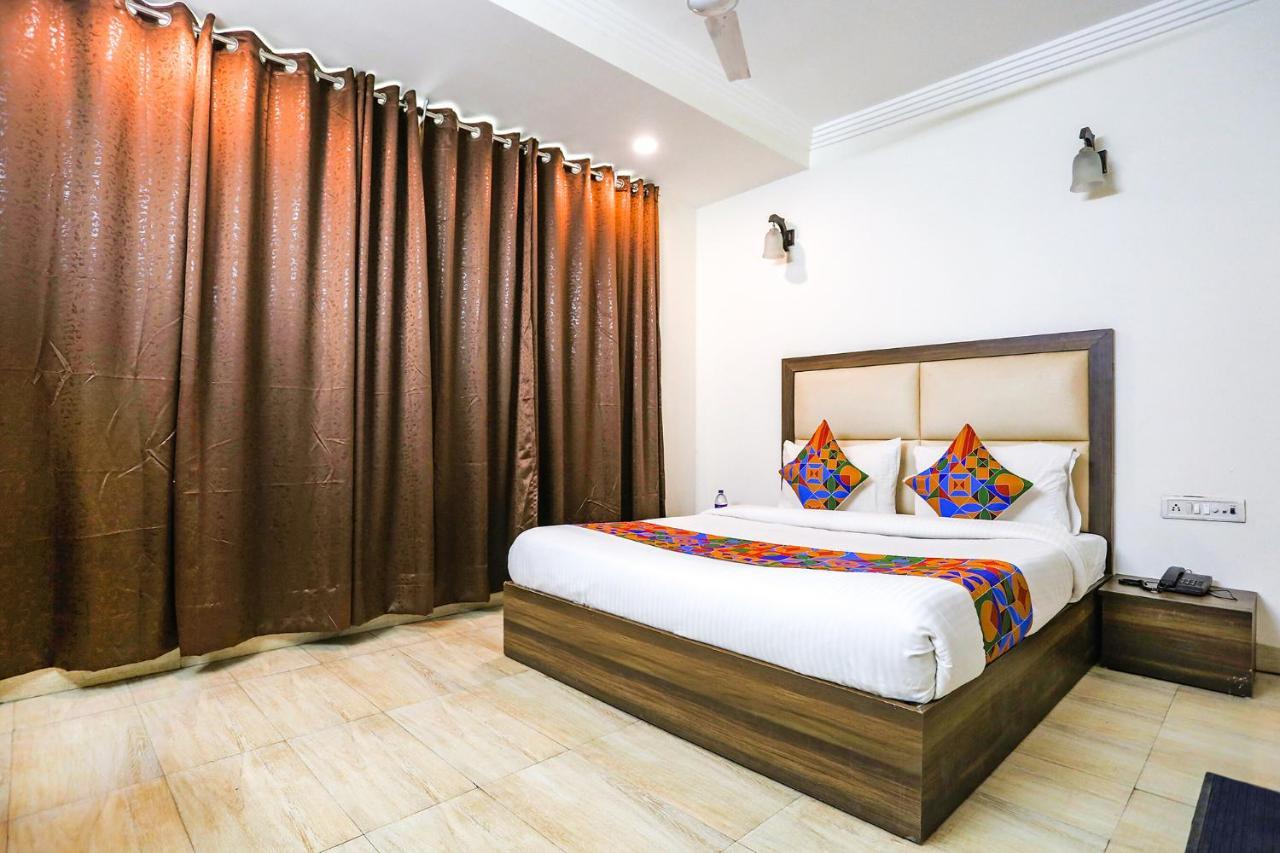Fabhotel Jpm The Grand Bella - Nr Nehru Place Market 뉴델리 외부 사진