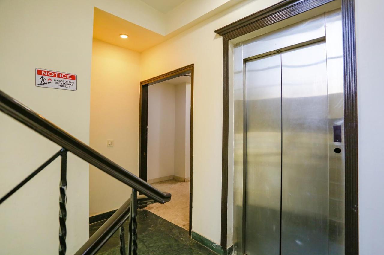 Fabhotel Jpm The Grand Bella - Nr Nehru Place Market 뉴델리 외부 사진