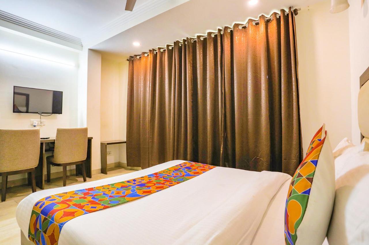 Fabhotel Jpm The Grand Bella - Nr Nehru Place Market 뉴델리 외부 사진