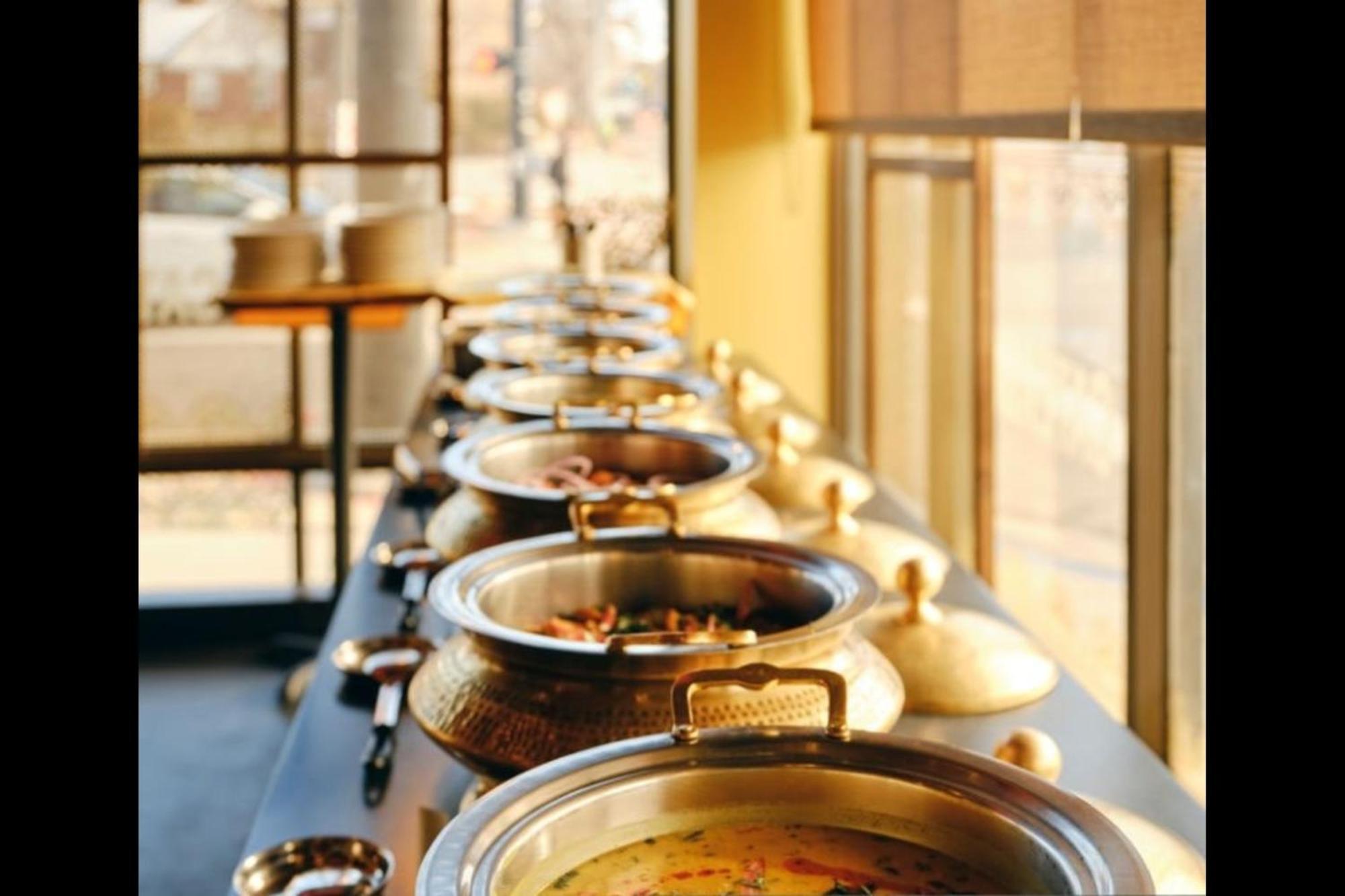 Fabhotel Jpm The Grand Bella - Nr Nehru Place Market 뉴델리 외부 사진